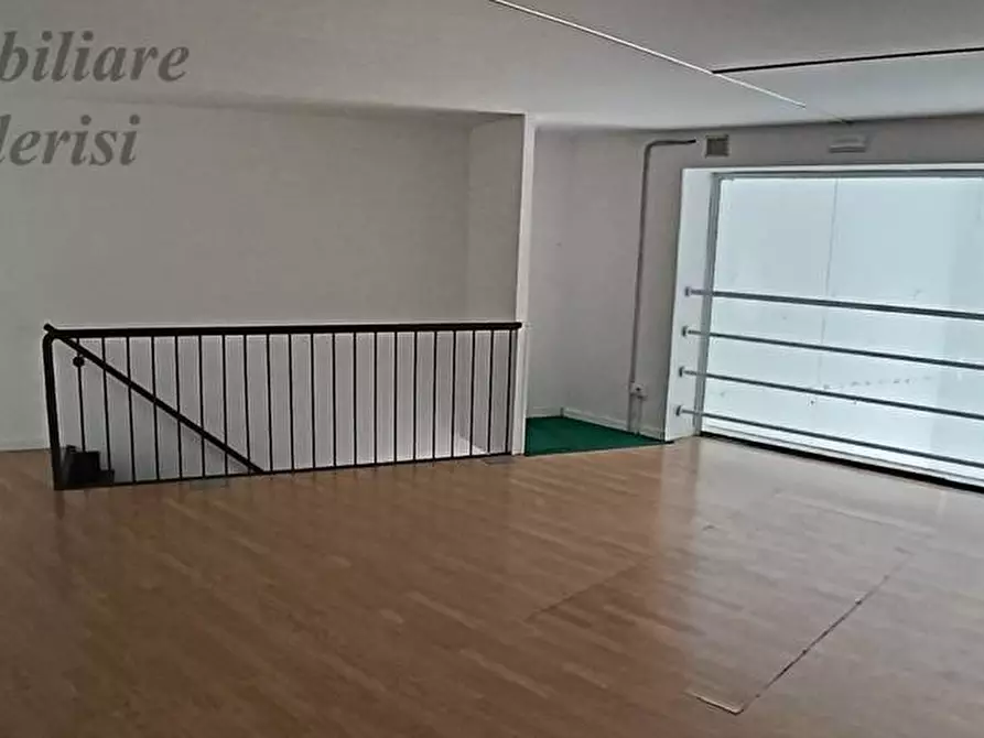 Immagine 51 di Locale commerciale in affitto  in Viale De Gasperi a San Benedetto Del Tronto