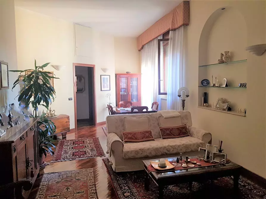 Immagine 1 di Appartamento in vendita  in via E. Dell'Acqua 19 a Busto Arsizio