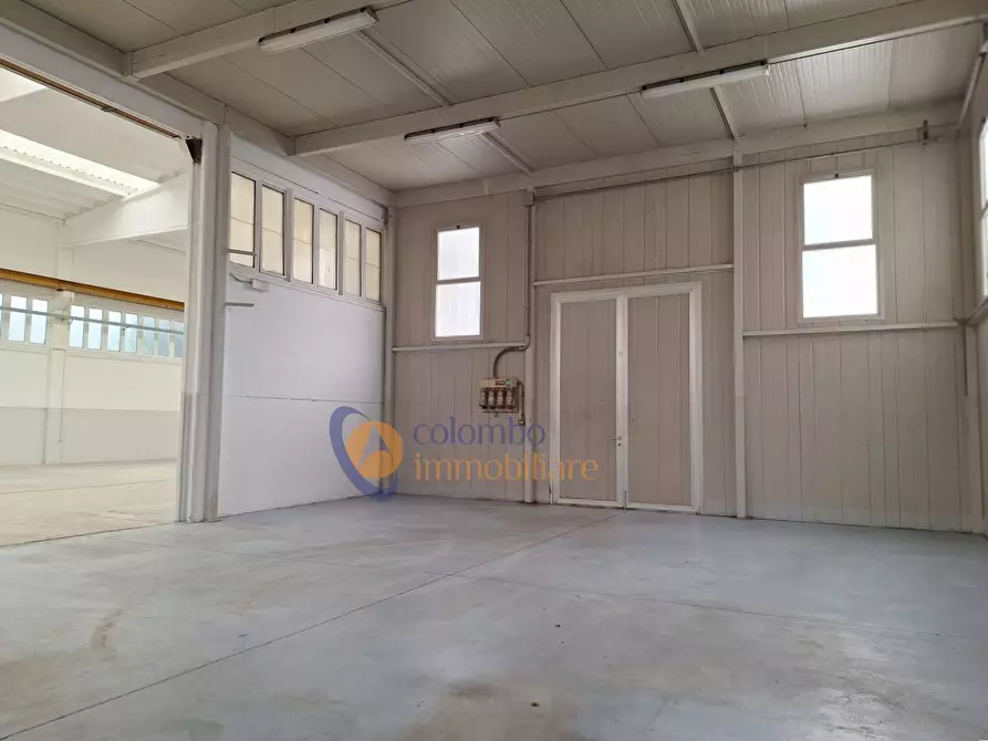Immagine 10 di Capannone industriale in affitto  in via Salvo D'Acquisto 14 a Castellanza