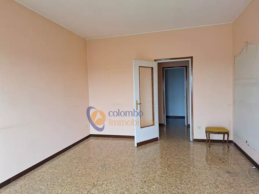 Immagine 14 di Appartamento in vendita  in via Osimo 11 a Busto Arsizio