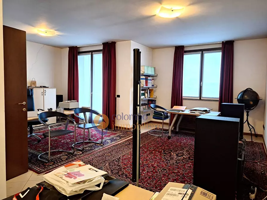 Immagine 14 di Appartamento in vendita  in via Caprera 20 a Busto Arsizio