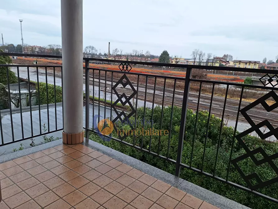Immagine 17 di Appartamento in vendita  in via Caprera 20 a Busto Arsizio