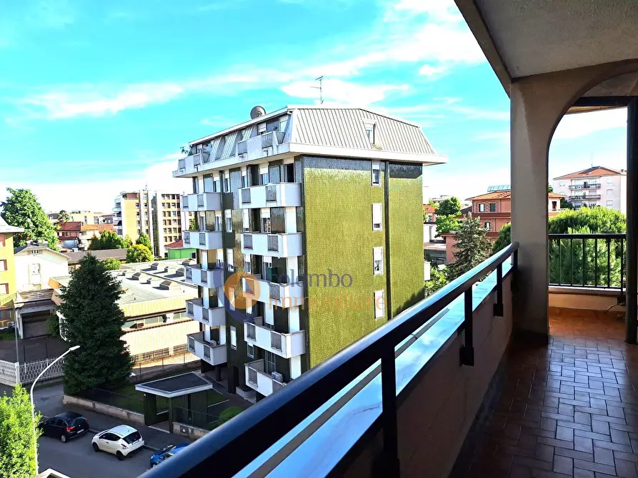 Immagine 14 di Appartamento in vendita  in via Enrico Dell'Acqua 18bis a Busto Arsizio