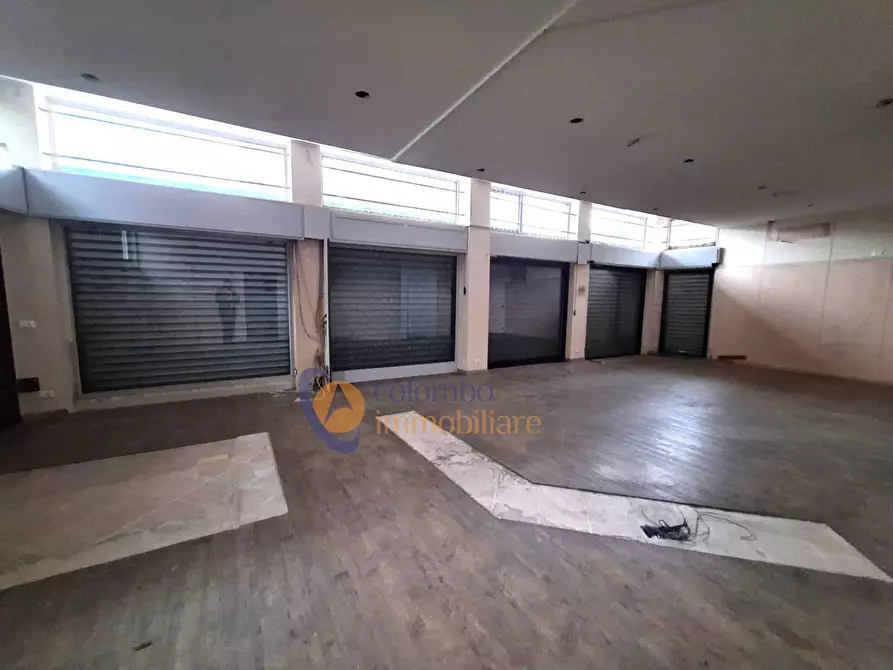 Immagine 2 di Negozio in affitto  in via Genova 18 a Busto Arsizio