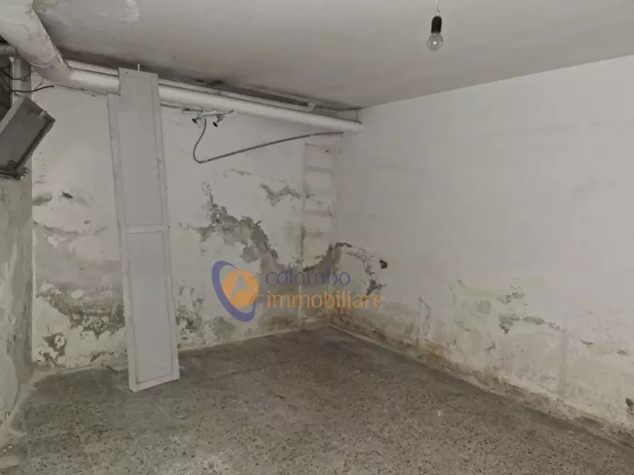 Immagine 10 di Negozio in affitto  in via Genova 18 a Busto Arsizio