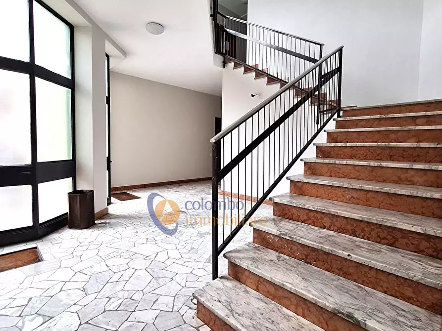 Immagine 3 di Appartamento in vendita  in via Osimo 11 a Busto Arsizio