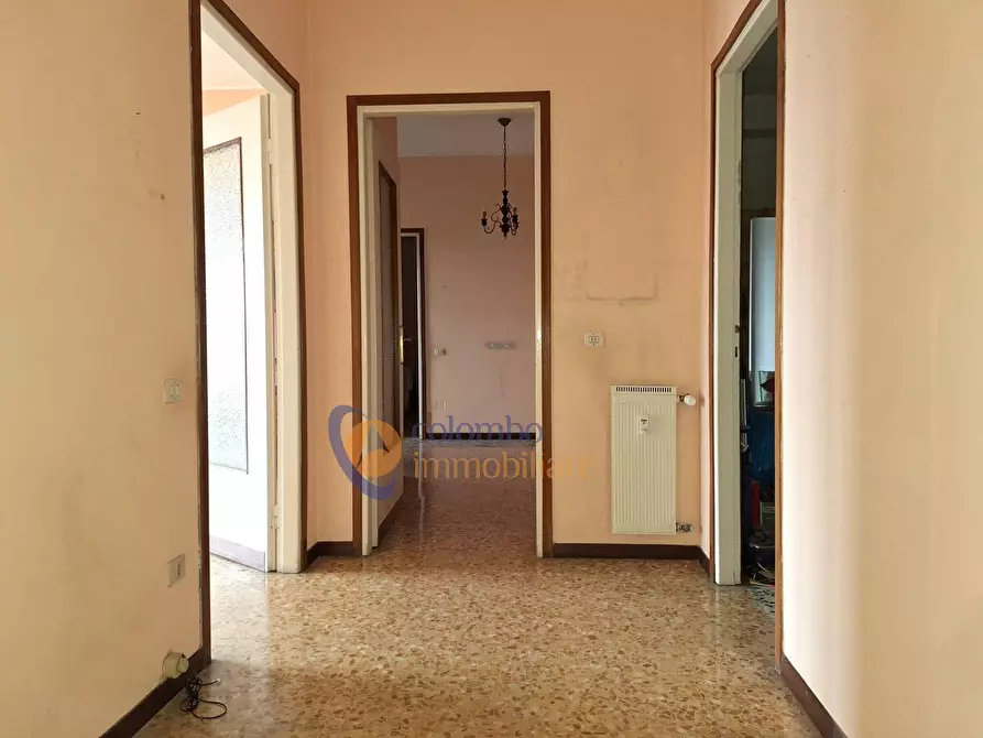 Immagine 21 di Appartamento in vendita  in via Osimo 11 a Busto Arsizio