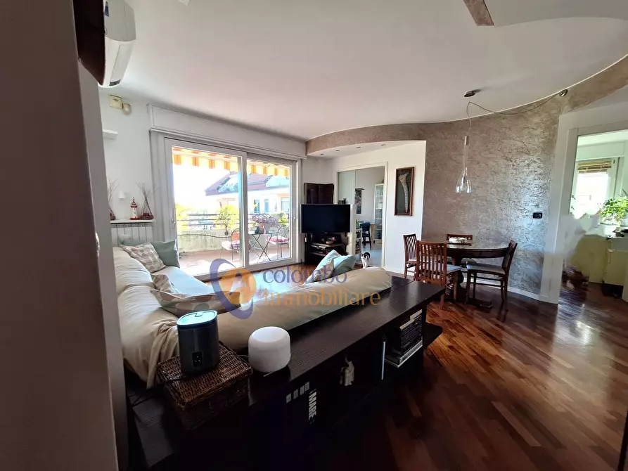 Immagine 2 di Appartamento in vendita  in corso Sempione 165 a Busto Arsizio