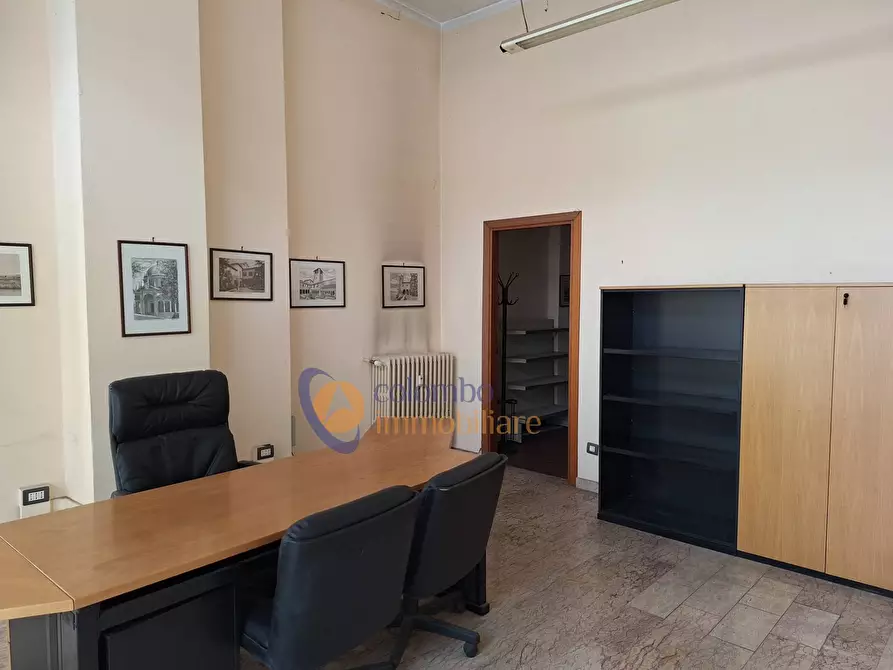 Immagine 4 di Negozio in vendita  in via Biagio Bellotti 7 a Busto Arsizio