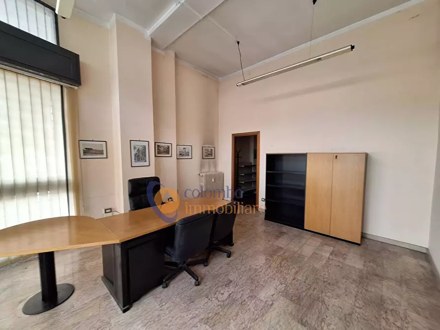 Immagine 5 di Negozio in vendita  in via Biagio Bellotti 7 a Busto Arsizio