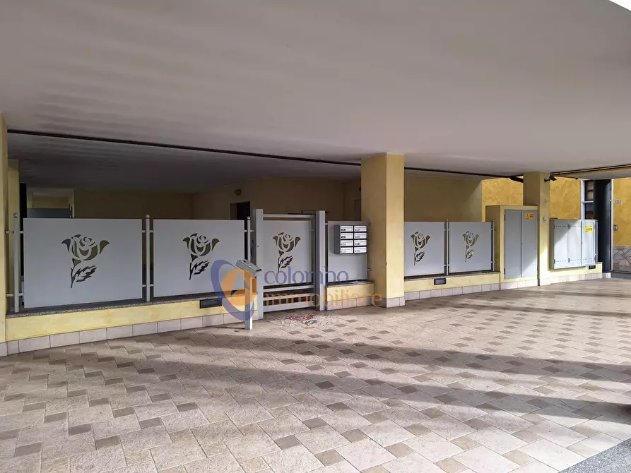 Immagine 3 di Appartamento in vendita  in via Salvator Rosa 14 a Busto Arsizio