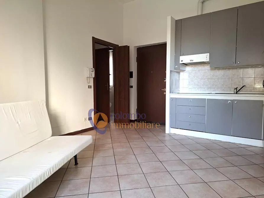 Immagine 1 di Appartamento in vendita  in via Enrico Dell'Acqua 19 a Busto Arsizio