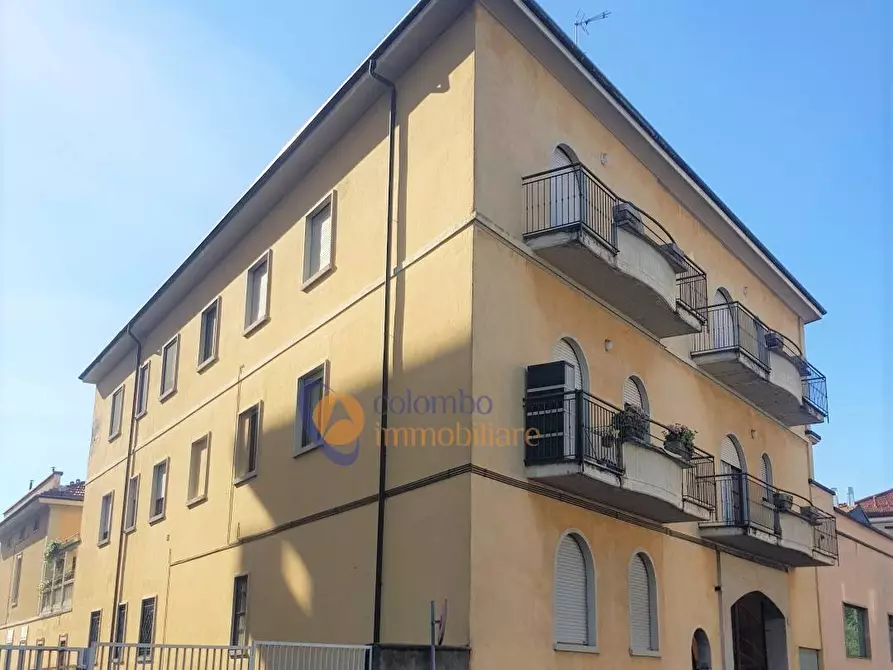 Immagine 9 di Appartamento in vendita  in via Enrico Dell'Acqua 19 a Busto Arsizio