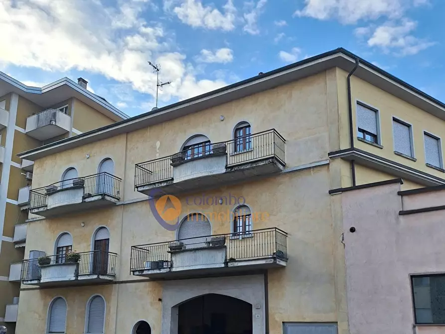 Immagine 8 di Appartamento in vendita  in via Enrico Dell'Acqua 19 a Busto Arsizio