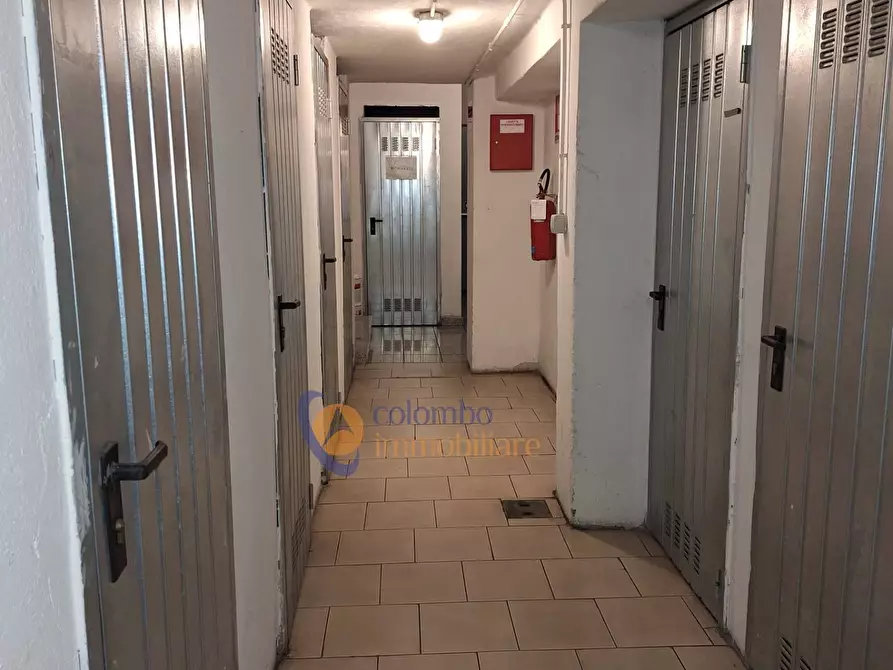 Immagine 15 di Appartamento in vendita  in via Enrico Dell'Acqua 19 a Busto Arsizio