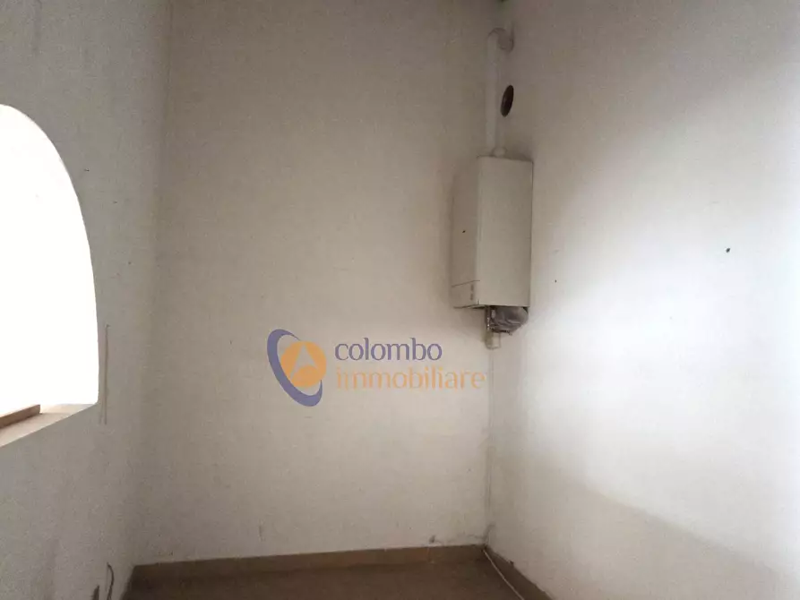 Immagine 10 di Negozio in vendita  in viale Giotto 11 a Busto Arsizio