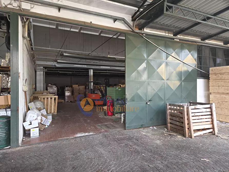 Immagine 2 di Capannone industriale in vendita  in via XXIV Maggio 33 a Busto Arsizio