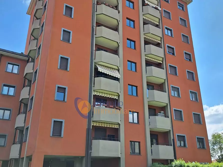Immagine 26 di Appartamento in vendita  in via Silvio Pellico 5 a Busto Arsizio