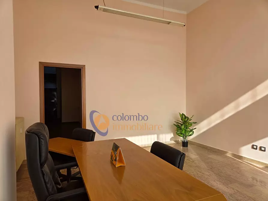 Immagine 5 di Negozio in vendita  in via Biagio Bellotti 7 a Busto Arsizio