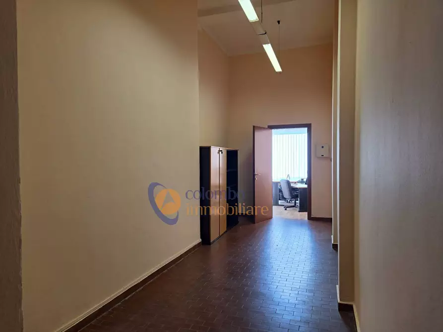 Immagine 7 di Negozio in vendita  in via Biagio Bellotti 7 a Busto Arsizio