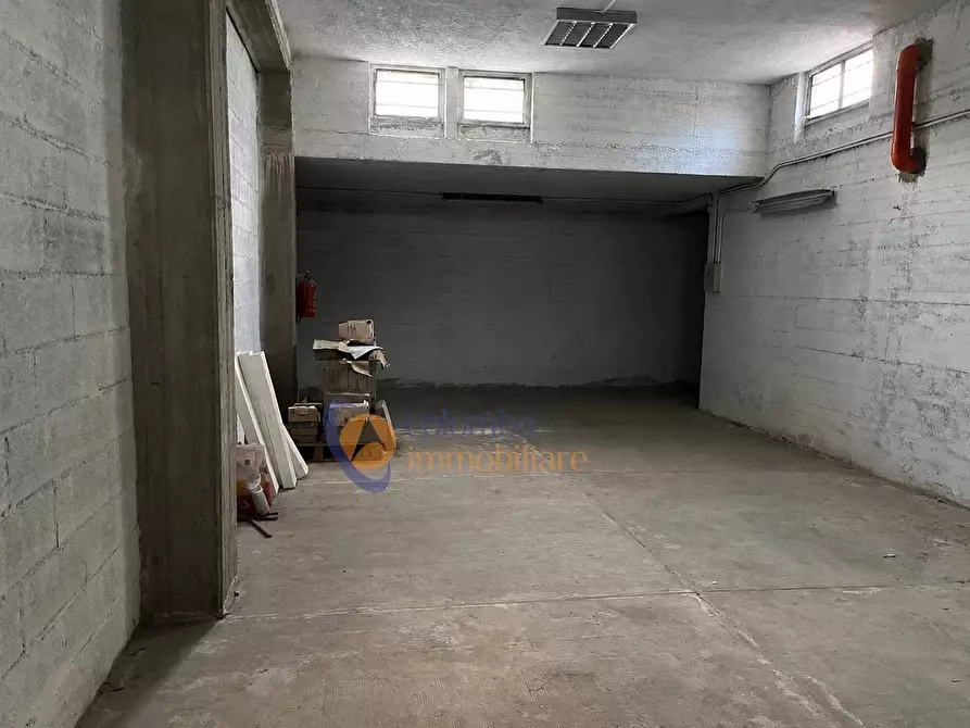 Immagine 3 di Laboratorio in vendita  in via del Gerbone 22 a Busto Arsizio