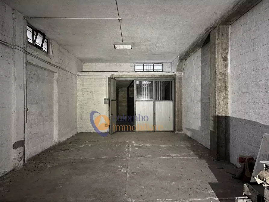 Immagine 5 di Laboratorio in vendita  in via del Gerbone 22 a Busto Arsizio