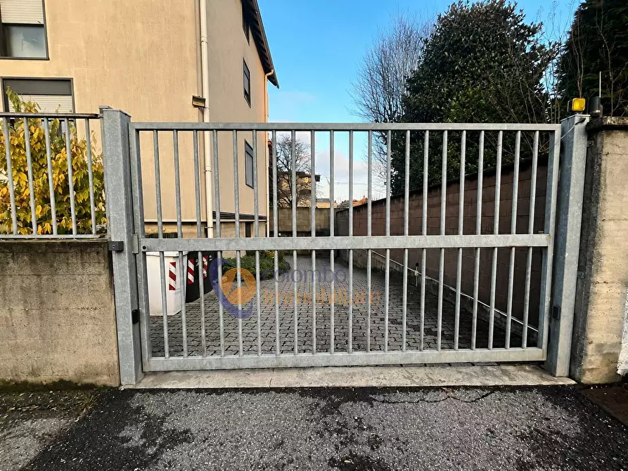 Immagine 9 di Laboratorio in vendita  in via del Gerbone 22 a Busto Arsizio