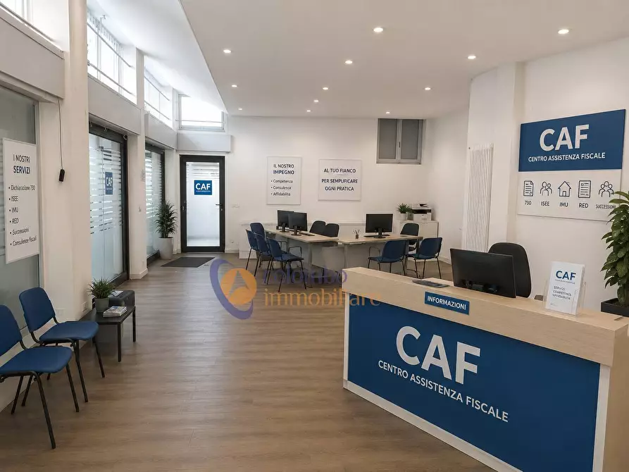 Immagine 4 di Negozio in affitto  in via Genova 18 a Busto Arsizio