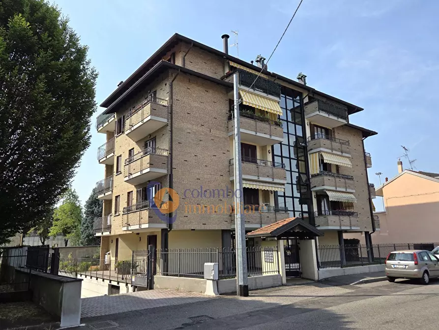 Immagine 1 di Appartamento in vendita  in via Del Ponte 2 a Busto Arsizio