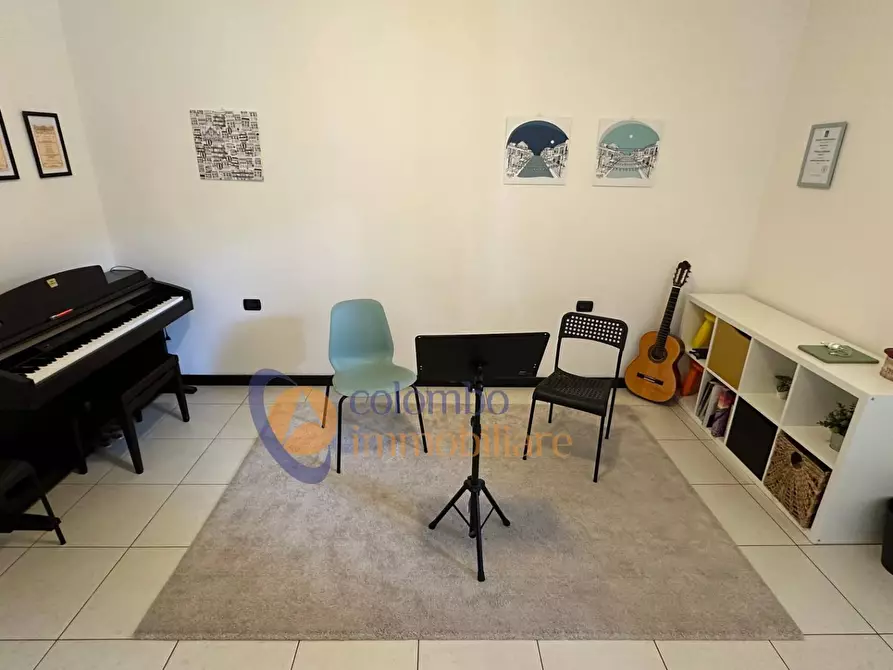 Immagine 8 di Ufficio in affitto  in viale Cadorna 13 a Busto Arsizio