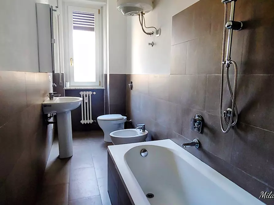 Immagine 8 di Appartamento in affitto  in Via Antonio Fogazzaro 9 a Milano