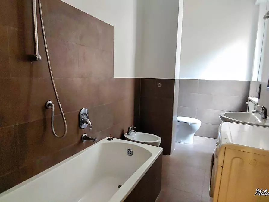 Immagine 7 di Appartamento in affitto  in Via Antonio Fogazzaro 9 a Milano