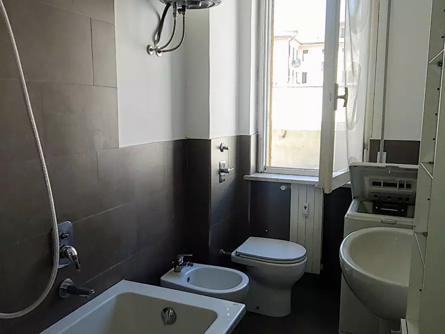 Immagine 11 di Appartamento in affitto  in Via Andrea Maffei 8 a Milano