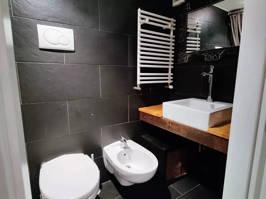 Immagine 15 di Appartamento in affitto  in Via Alserio 1 a Milano