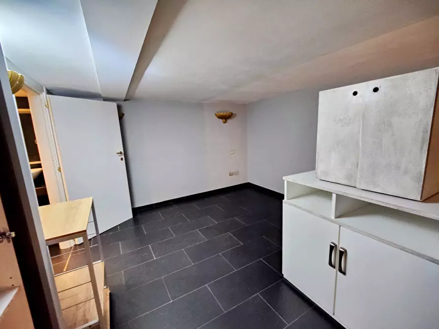 Immagine 22 di Appartamento in affitto  in Via Alserio 1 a Milano