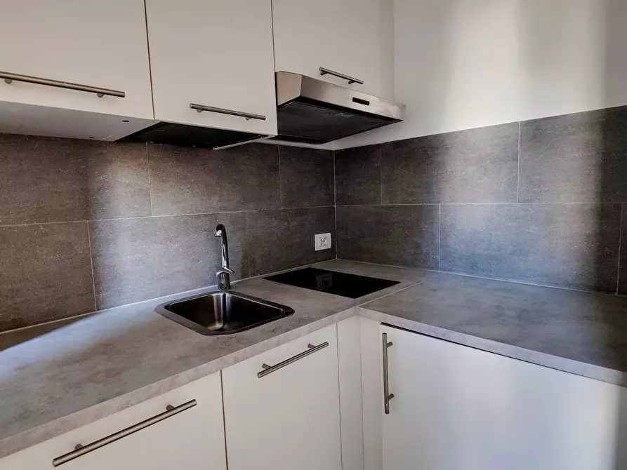 Immagine 11 di Appartamento in affitto  in via maffei 10 a Milano