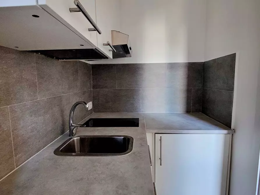 Immagine 13 di Appartamento in affitto  in via maffei 10 a Milano