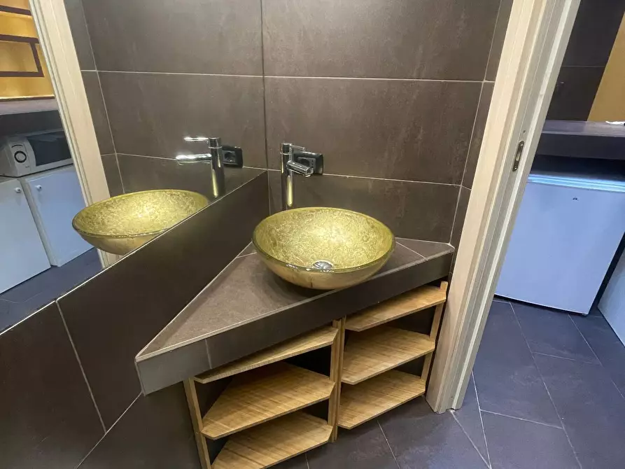 Immagine 24 di Appartamento in affitto  in Via Marghera 36 a Milano