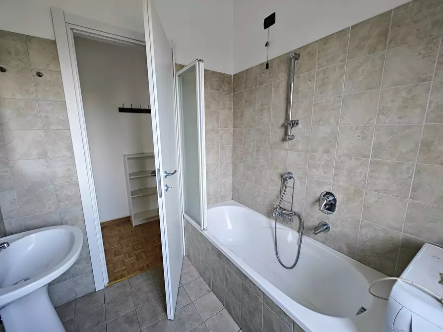 Immagine 26 di Appartamento in affitto  in Via Andrea Maffei 10 a Milano