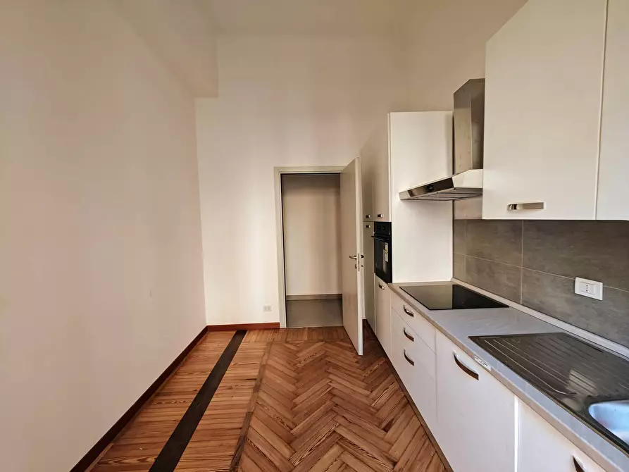 Immagine 22 di Appartamento in affitto  in Via Spartaco 10 a Milano