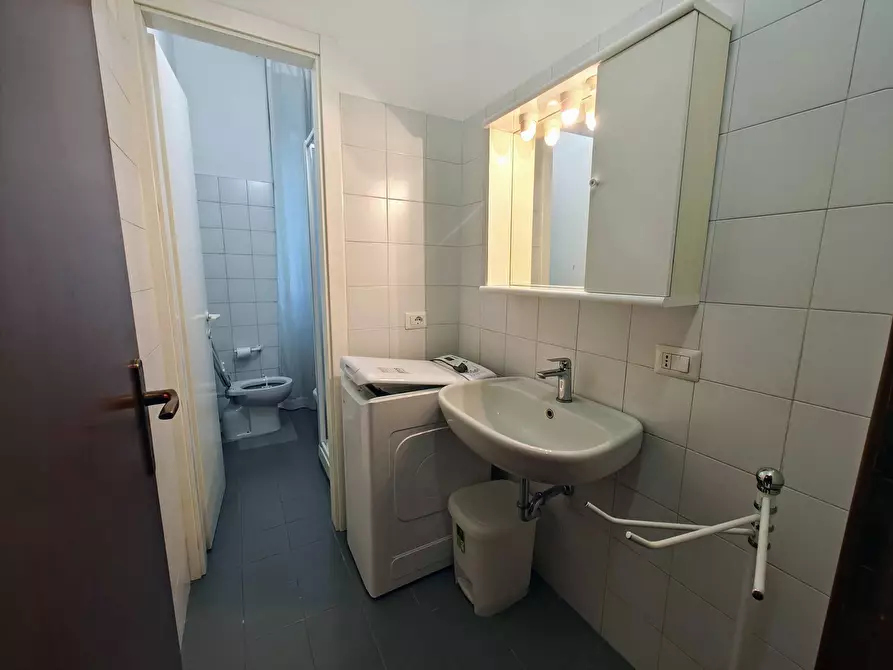 Immagine 3 di Appartamento in affitto  in Via Ippolito Nievo 21 a Milano