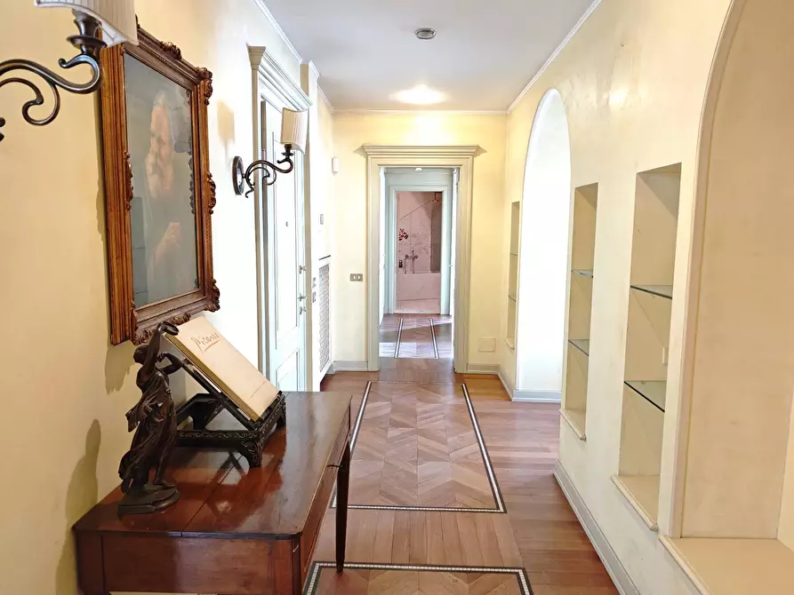 Immagine 28 di Appartamento in vendita  in piazzale Brescia 16 a Milano