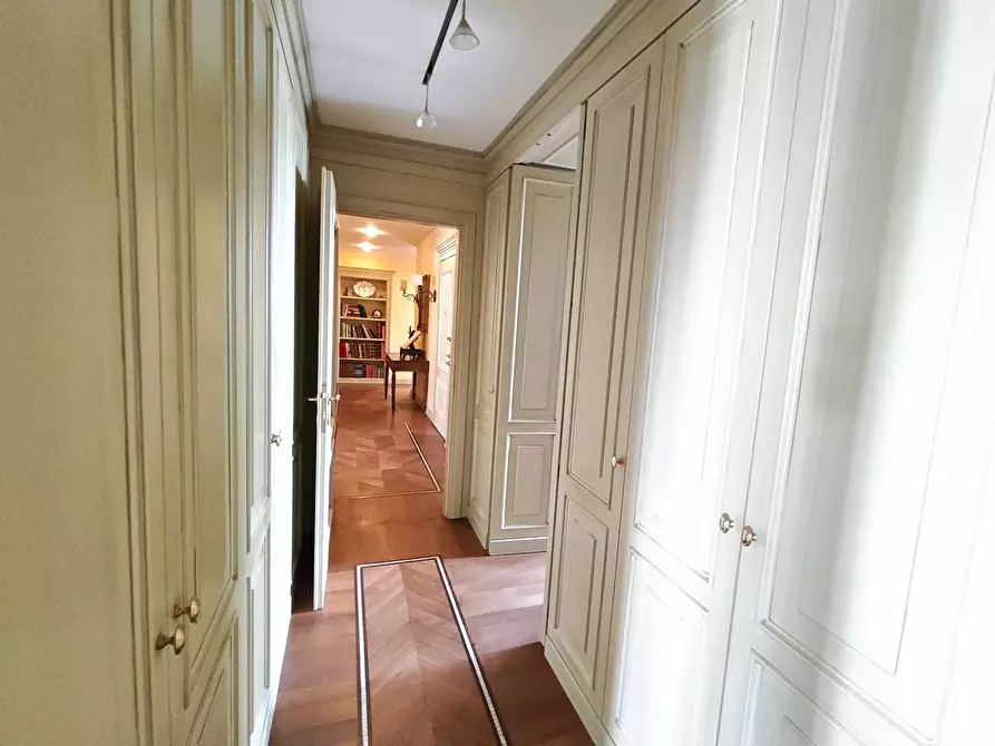 Immagine 36 di Appartamento in vendita  in piazzale Brescia 16 a Milano