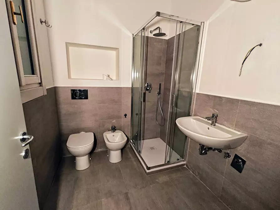 Immagine 28 di Appartamento in affitto  in Via Spartaco 10 a Milano