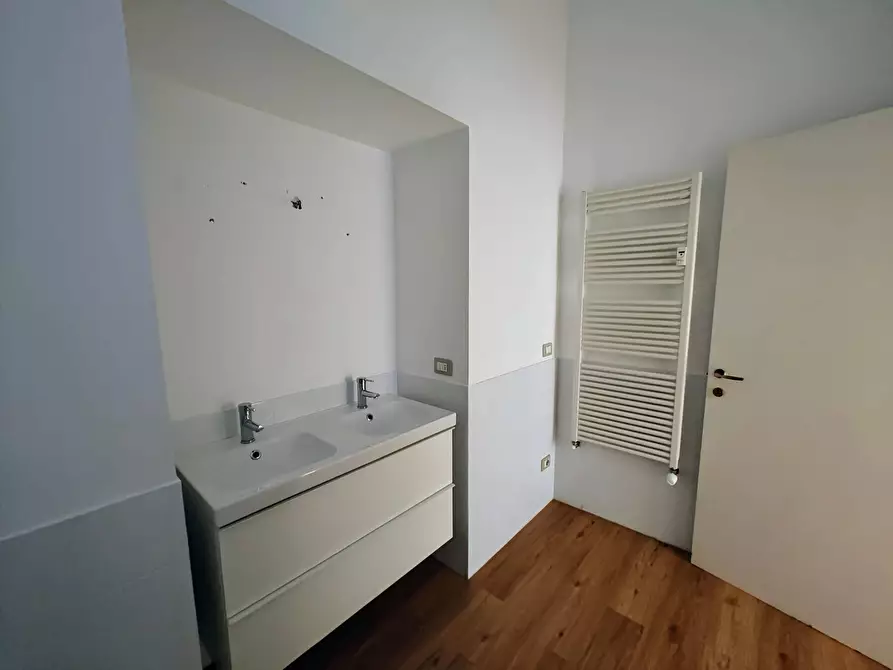 Immagine 17 di Appartamento in affitto  in Via Spartaco 38 a Milano