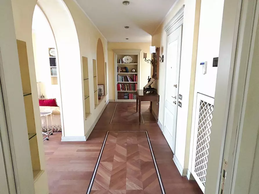 Immagine 27 di Appartamento in affitto  in piazzale Brescia 16 a Milano