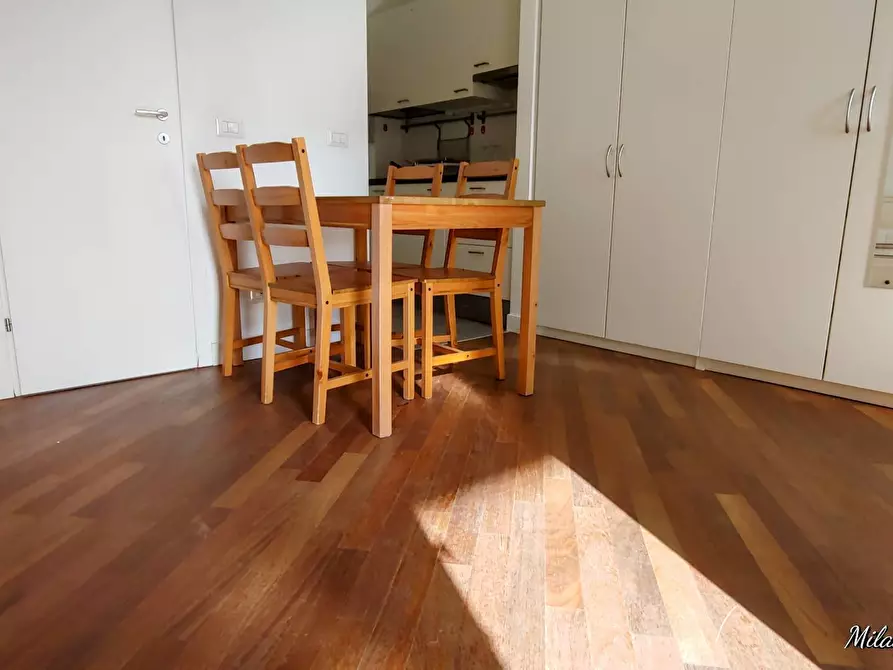 Immagine 4 di Appartamento in affitto  in Viale Coni Zugna 52 a Milano