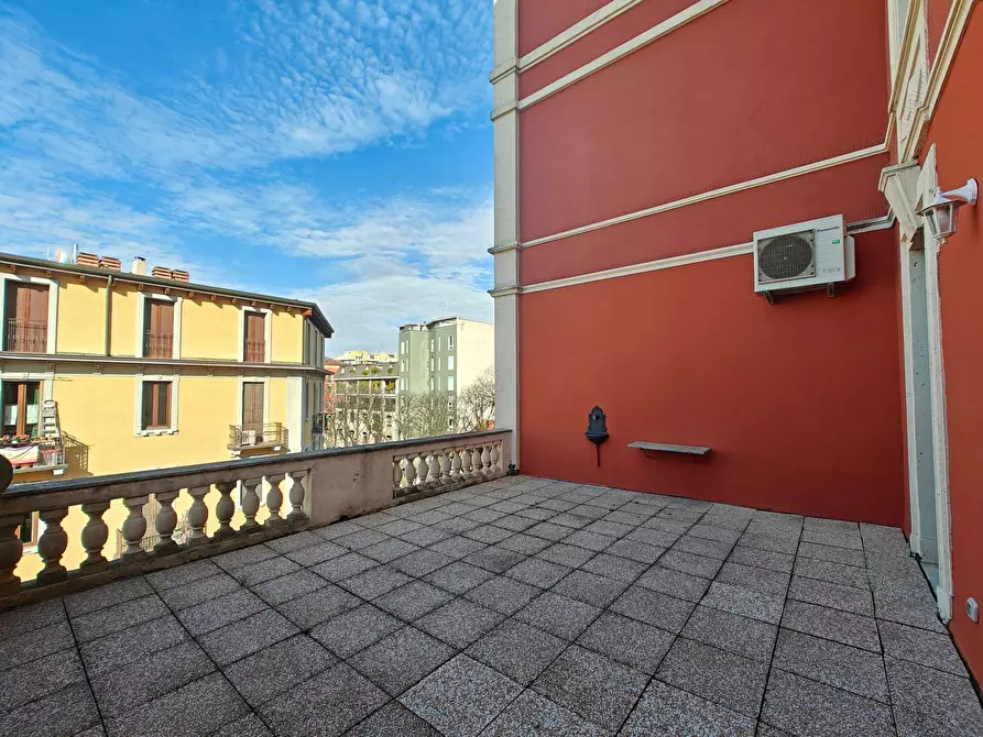 Immagine 4 di Appartamento in affitto  in Via Spartaco 38 a Milano
