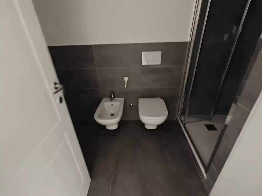 Immagine 16 di Appartamento in affitto  in Via Spartaco 38 a Milano