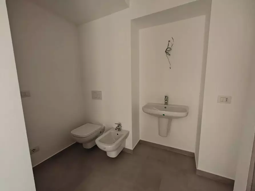 Immagine 15 di Appartamento in affitto  in Via Spartaco 38 a Milano